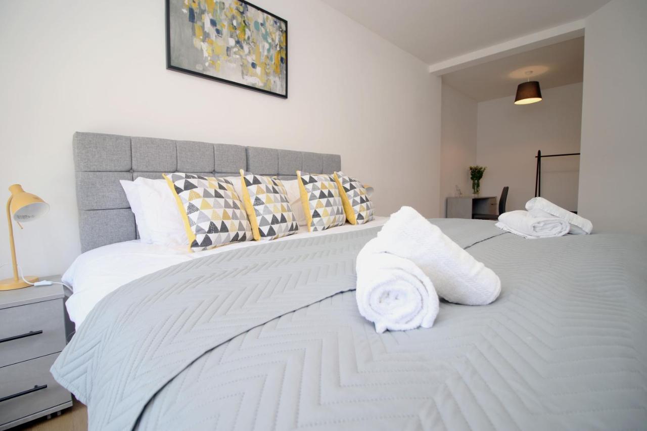 סוואנסי St Thomas Loft Views By Ssw - 2Br, Parking, Sleeps 4, Easy Access To City Centre, Marina, Beach And M4 מראה חיצוני תמונה